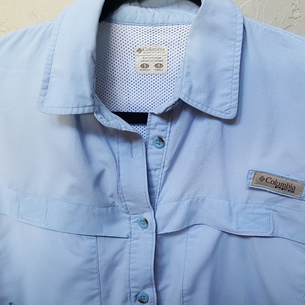 Columbia sport long sleeved shirt with Velcro air